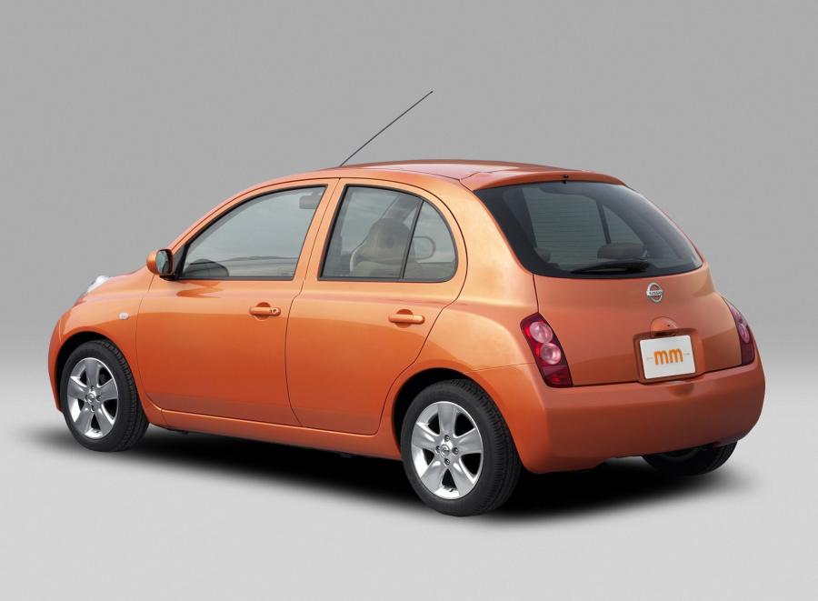  Nissan March mm Concept 2001 года  (фото 2 из 2)